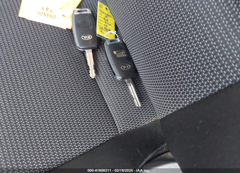 2018 KIA FORTE VIN: 3KPFK4A70JE214129