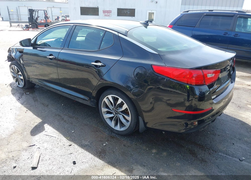 2015 KIA OPTIMA VIN: 5XXGR4A67FG407786