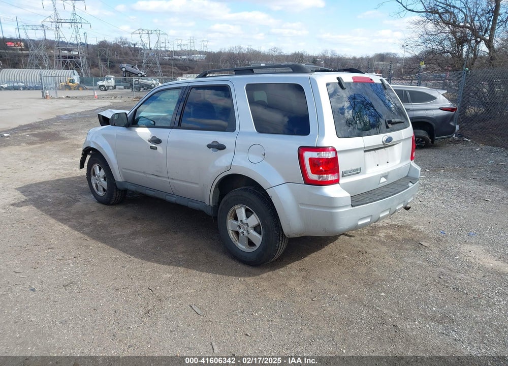 2011 FORD ESCAPE XLT VIN: 1FMCU9D76BKA63281