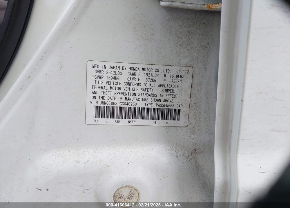 2012 HONDA FIT VIN: JHMGE8H39CC040950