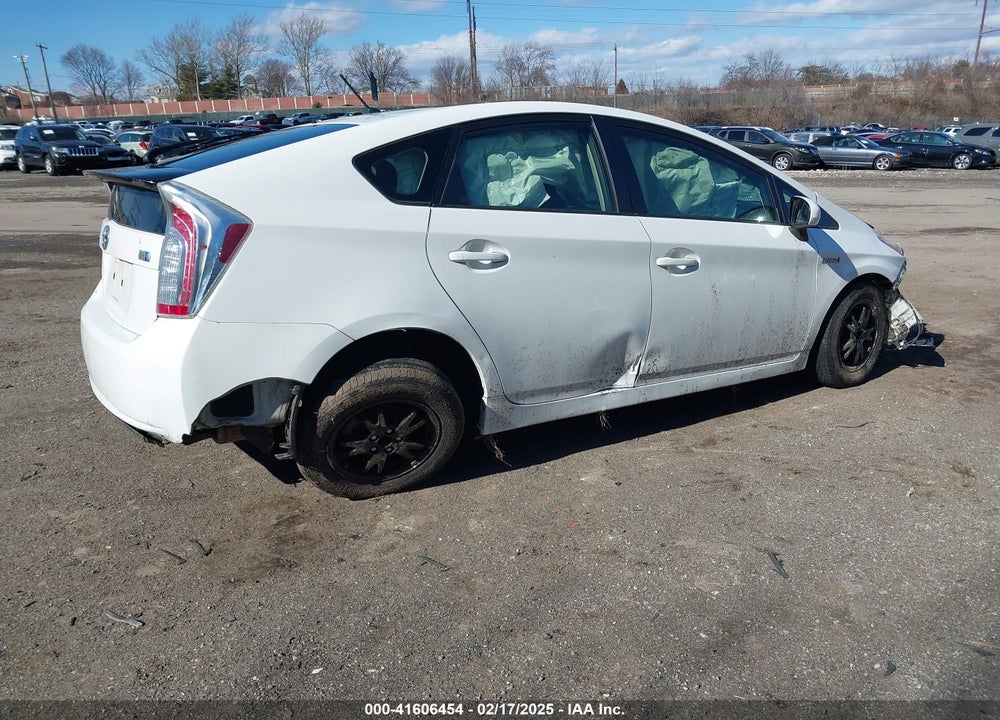 2014 TOYOTA PRIUS VIN: JTDKN3DU2E1799757