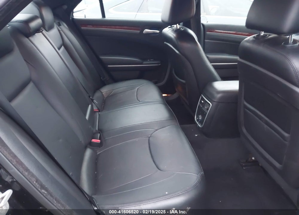 2014 CHRYSLER 300 VIN: 2C3CCARGXEH255689