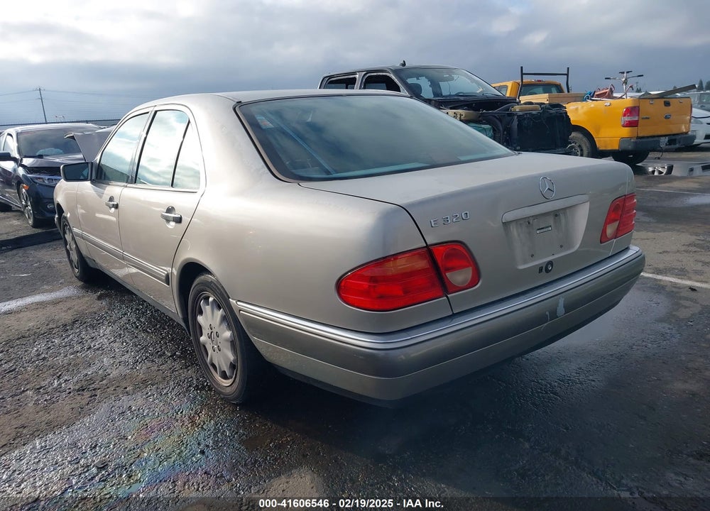 1997 MERCEDES-BENZ E 320 VIN: WDBJF55F3VA391335