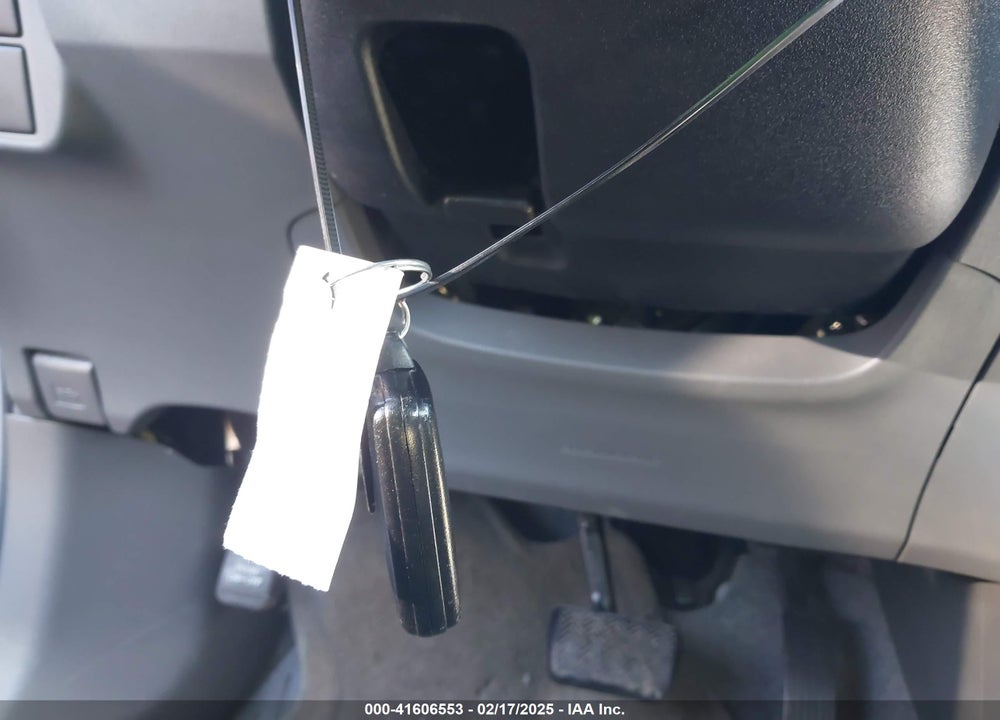 2010 TOYOTA PRIUS III VIN: JTDKN3DUXA5178480