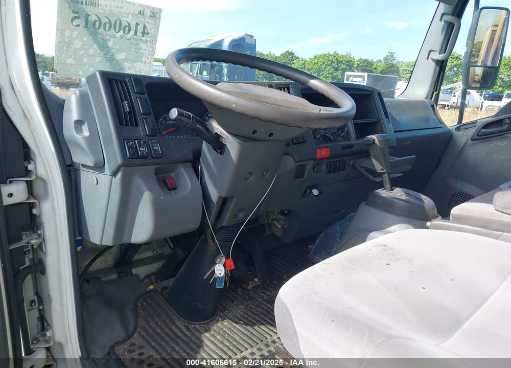 2017 ISUZU NPR HD GAS REG VIN: 54DC4W1B9HS809528