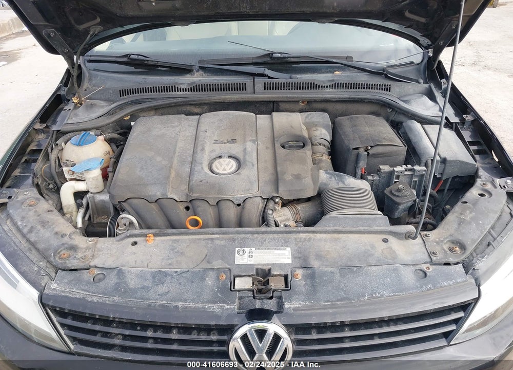 2011 VOLKSWAGEN JETTA VIN: 3VWDZ7AJ7BM383262