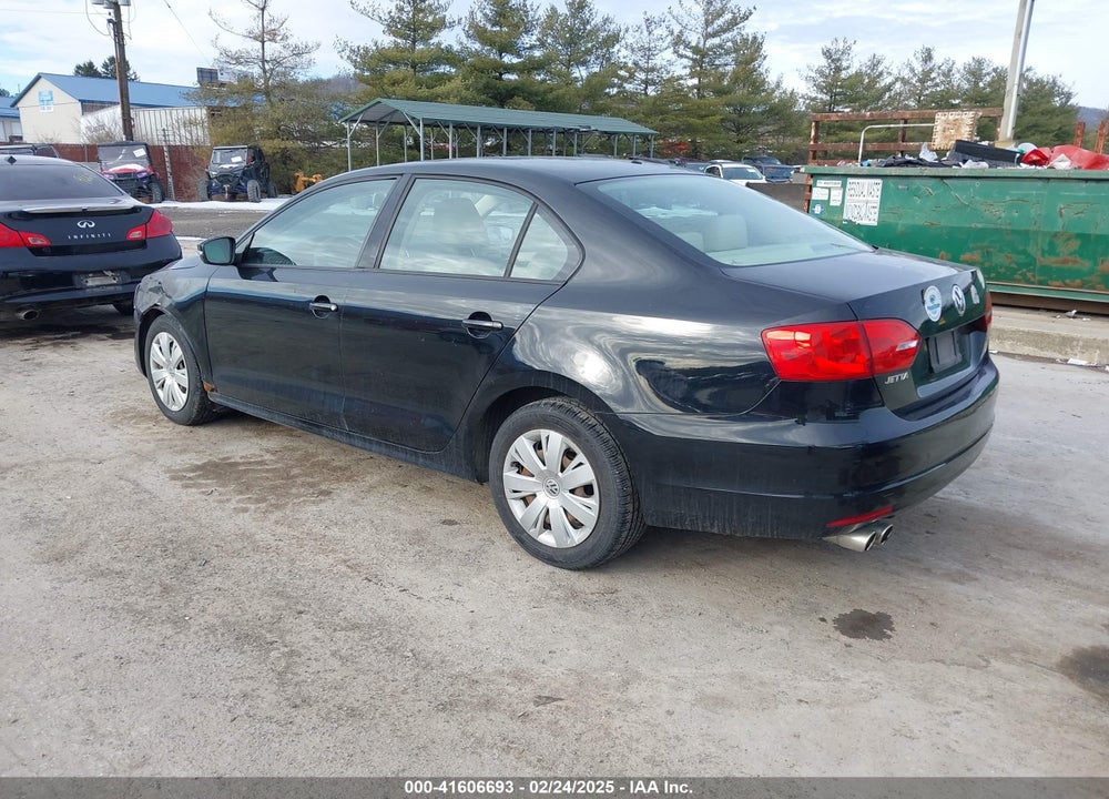 2011 VOLKSWAGEN JETTA VIN: 3VWDZ7AJ7BM383262