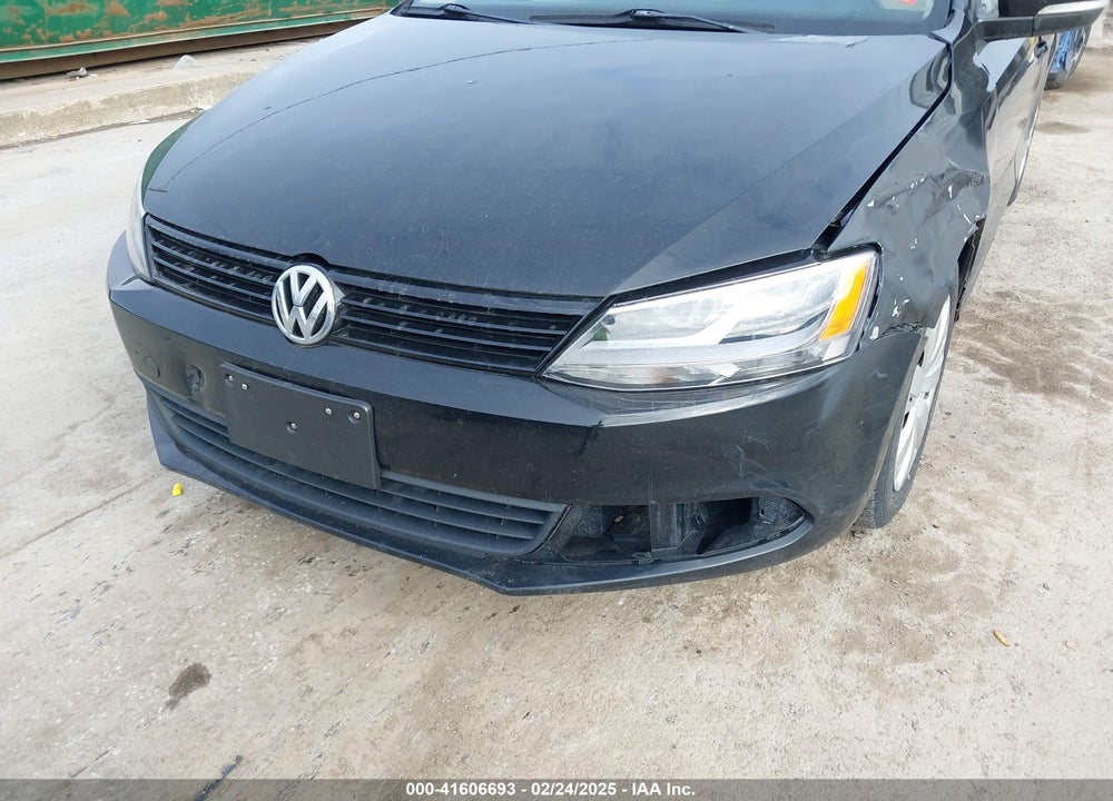 2011 VOLKSWAGEN JETTA VIN: 3VWDZ7AJ7BM383262