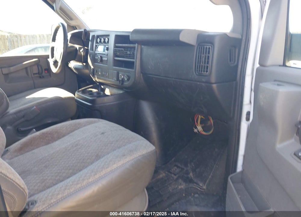 2016 CHEVROLET EXPRESS 3500 LT VIN: 1GAZGPFG0G1189925