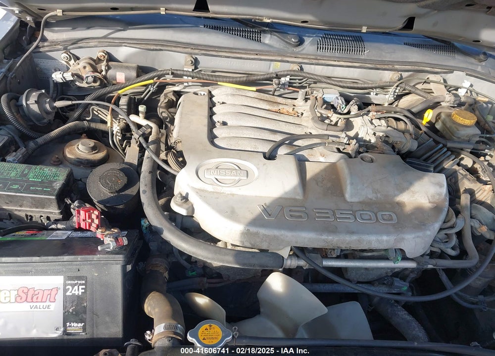 2001 NISSAN PATHFINDER VIN: JN8DR07YX1W526920