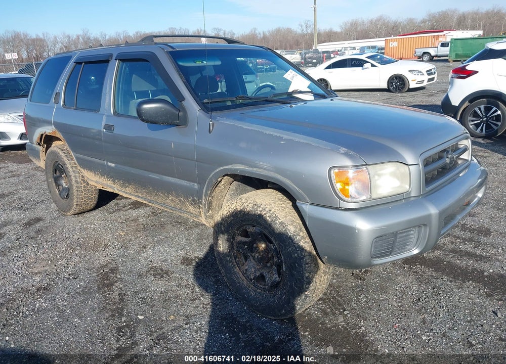 2001 NISSAN PATHFINDER VIN: JN8DR07YX1W526920