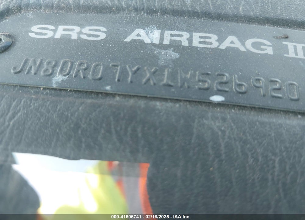 2001 NISSAN PATHFINDER VIN: JN8DR07YX1W526920