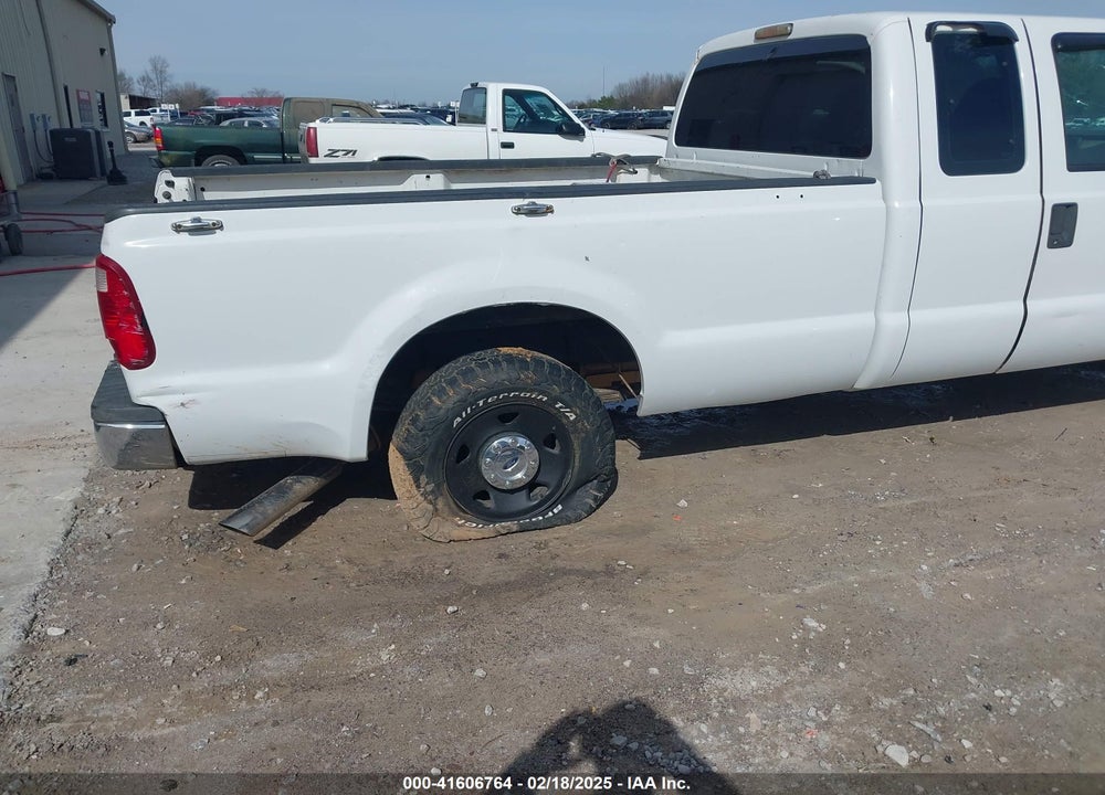 2008 FORD F-250 LARIAT/XL/XLT VIN: 1FTSX20548EE02310