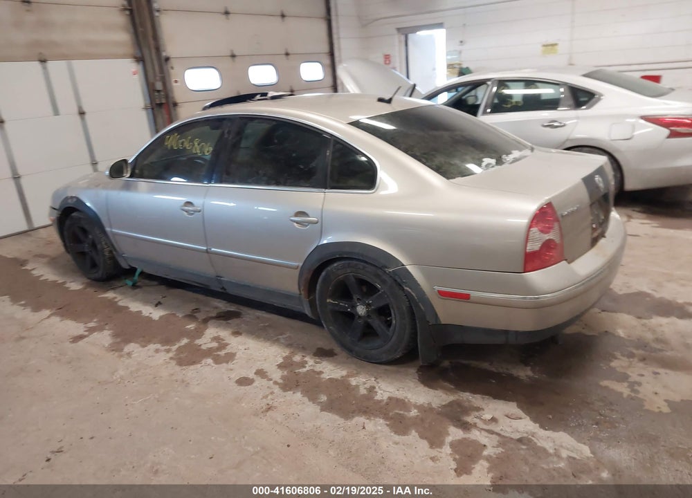 2004 VOLKSWAGEN PASSAT GLX VIN: WVWTH63B54P253544