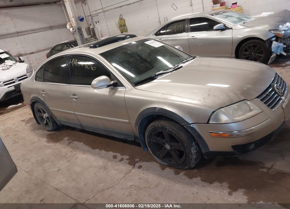 2004 VOLKSWAGEN PASSAT GLX VIN: WVWTH63B54P253544