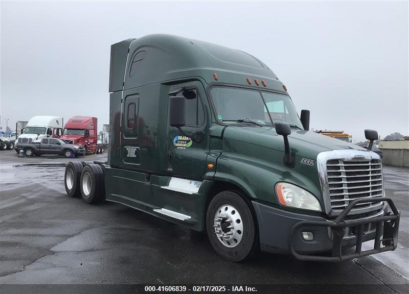 2018 FREIGHTLINER CASCADIA 125 VIN: 3AKJGLDR3JSHU5366