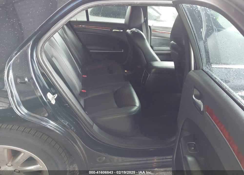 2012 CHRYSLER 300 VIN: 2C3CCACG1CH241279