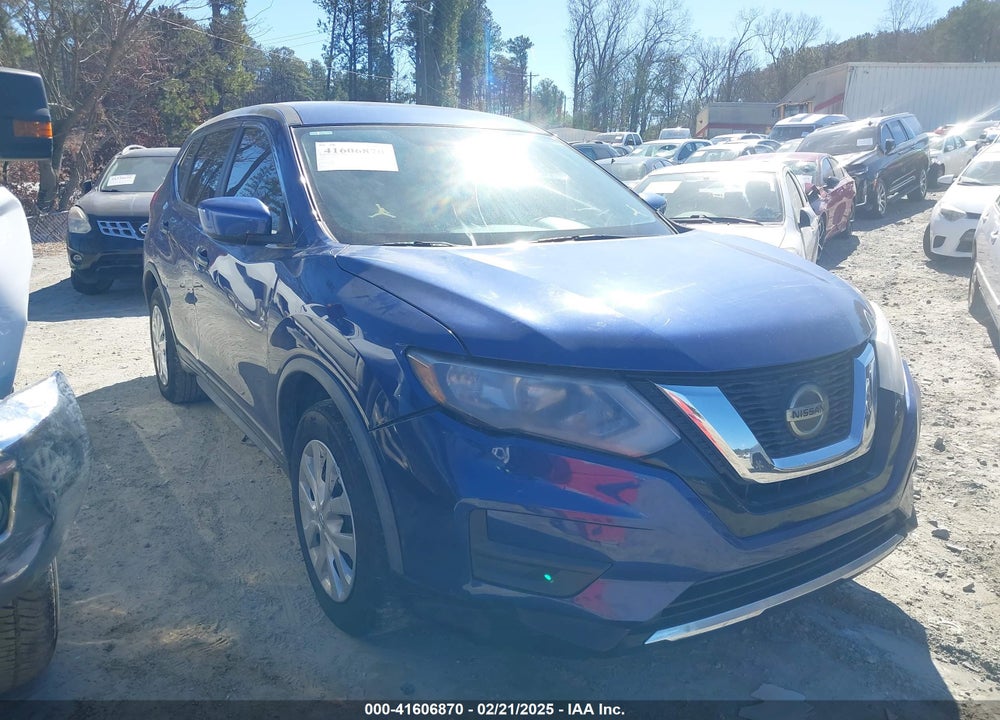 2018 NISSAN ROGUE S VIN: KNMAT2MT6JP573649