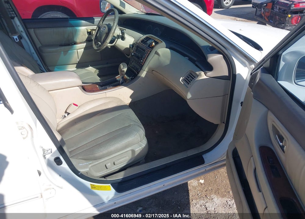 2002 TOYOTA AVALON XLS VIN: 4T1BF28B52U197599