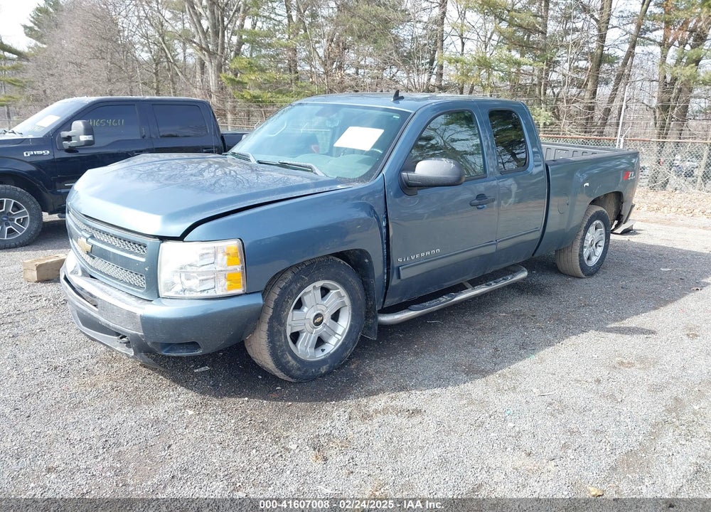 2011 CHEVROLET SILVERADO 1500 LT VIN: 1GCRKSE35BZ129530