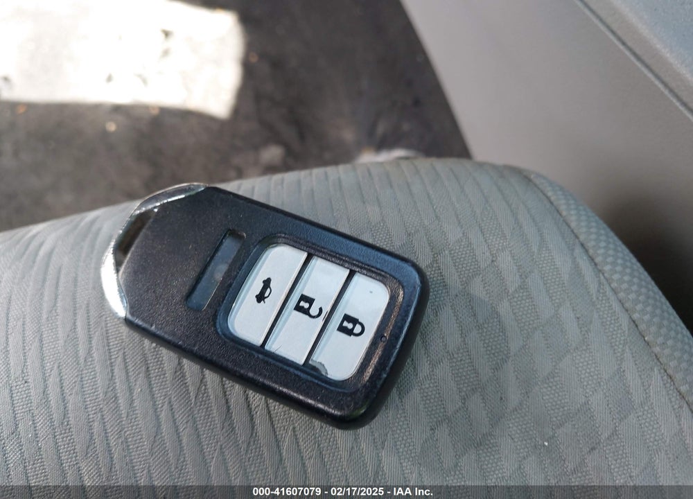 2014 HONDA CIVIC VIN: 2HGFB2F87EH516020