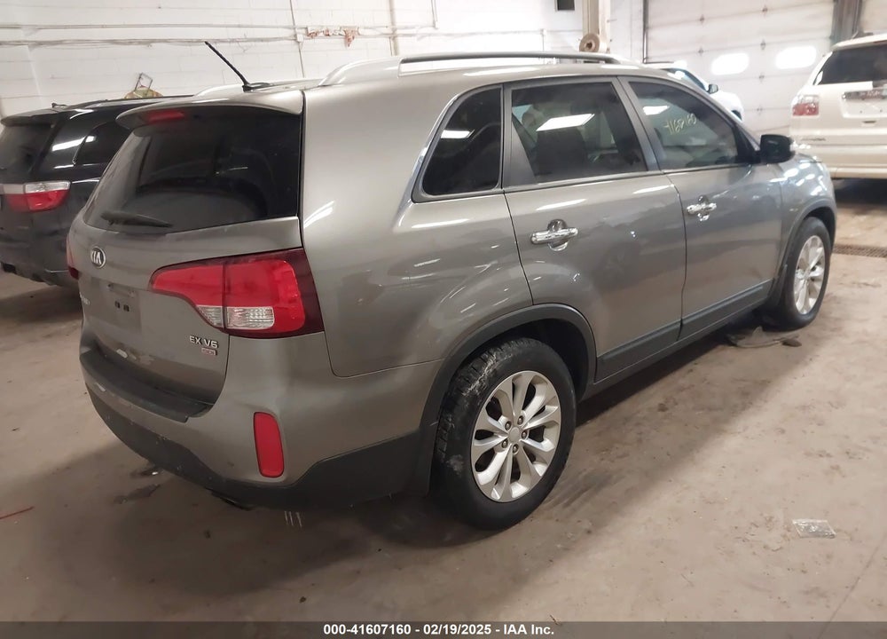 2014 KIA SORENTO EX V6 VIN: 5XYKU4A71EG435384