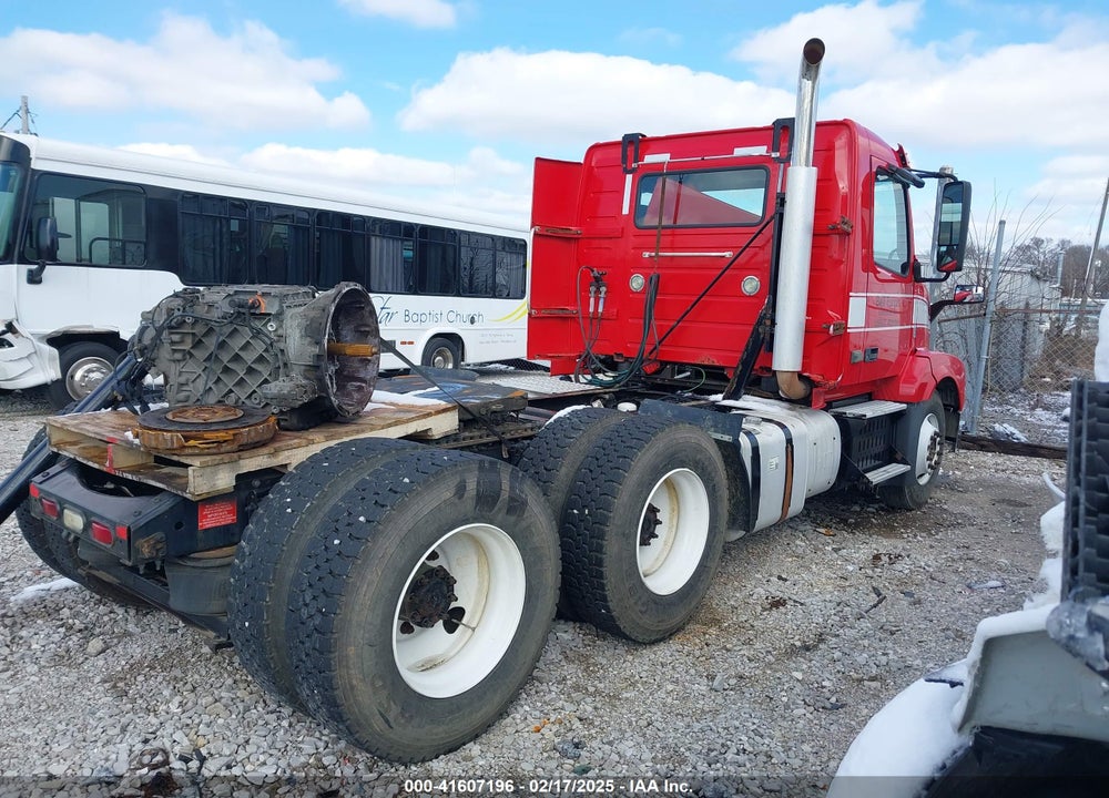 2015 VOLVO VN VNL VIN: 4V4NC9EG9FN178397