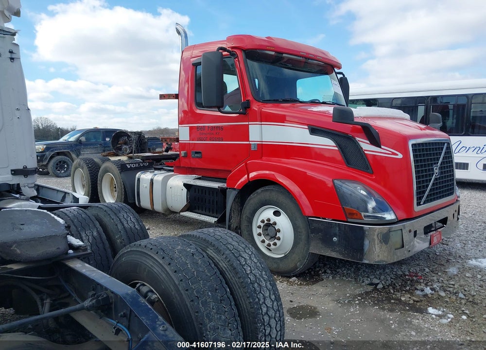 2015 VOLVO VN VNL VIN: 4V4NC9EG9FN178397