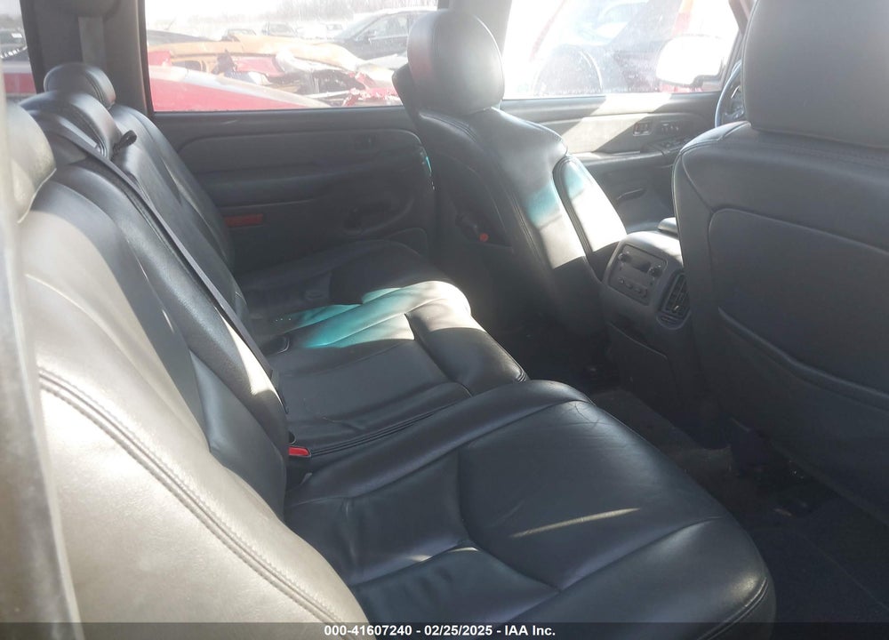 2005 GMC SIERRA 1500 VIN: 2GTEC13T651293827