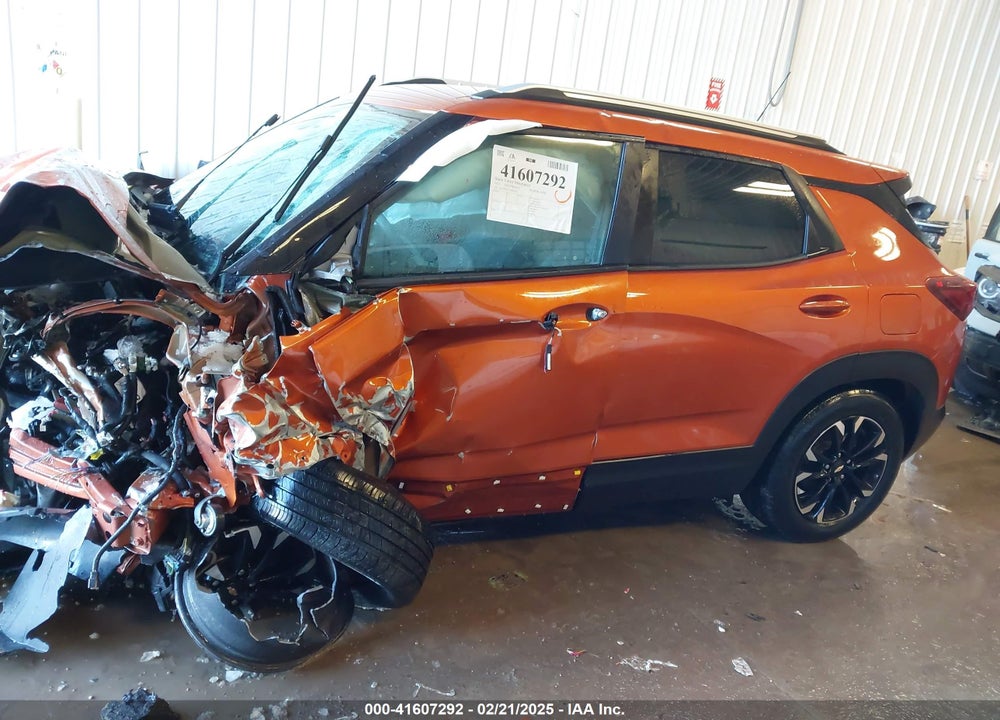 2022 CHEVROLET TRAILBLAZER FWD LT VIN: KL79MPS23NB007617