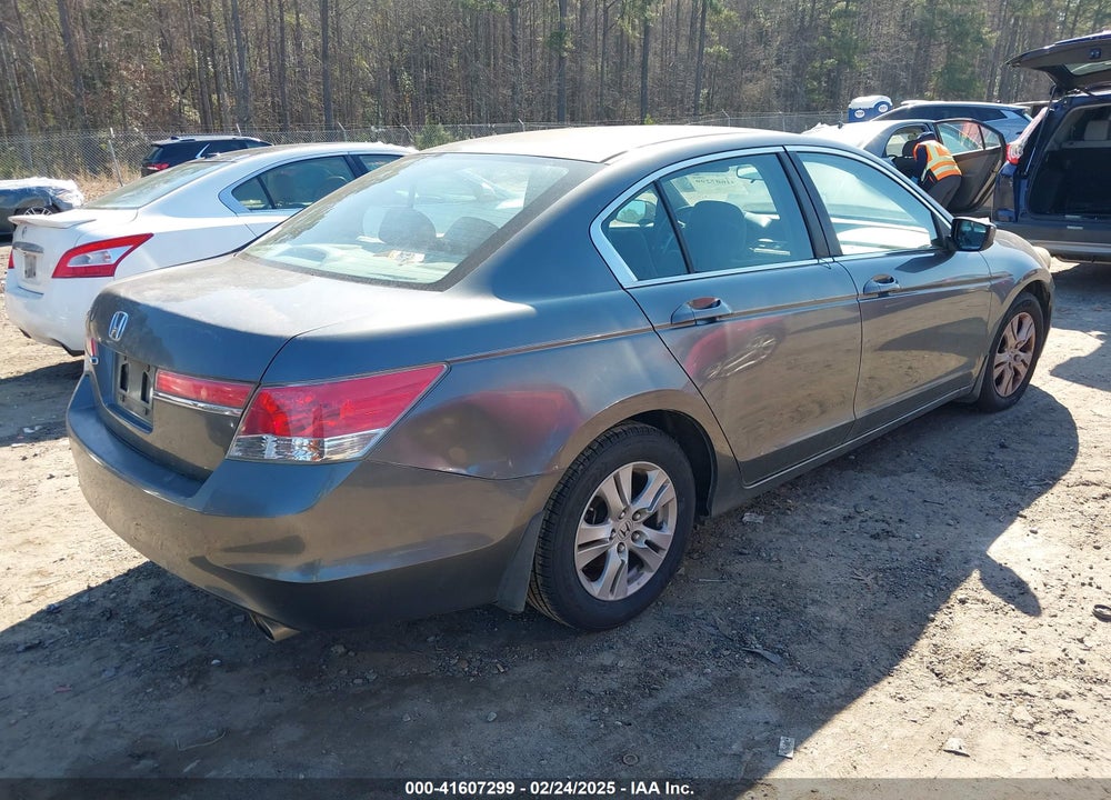 2011 HONDA ACCORD VIN: 1HGCP2F49BA022365
