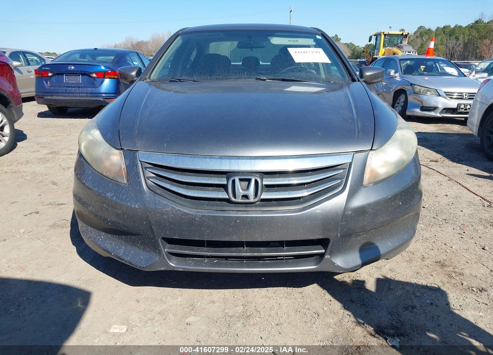 2011 HONDA ACCORD VIN: 1HGCP2F49BA022365
