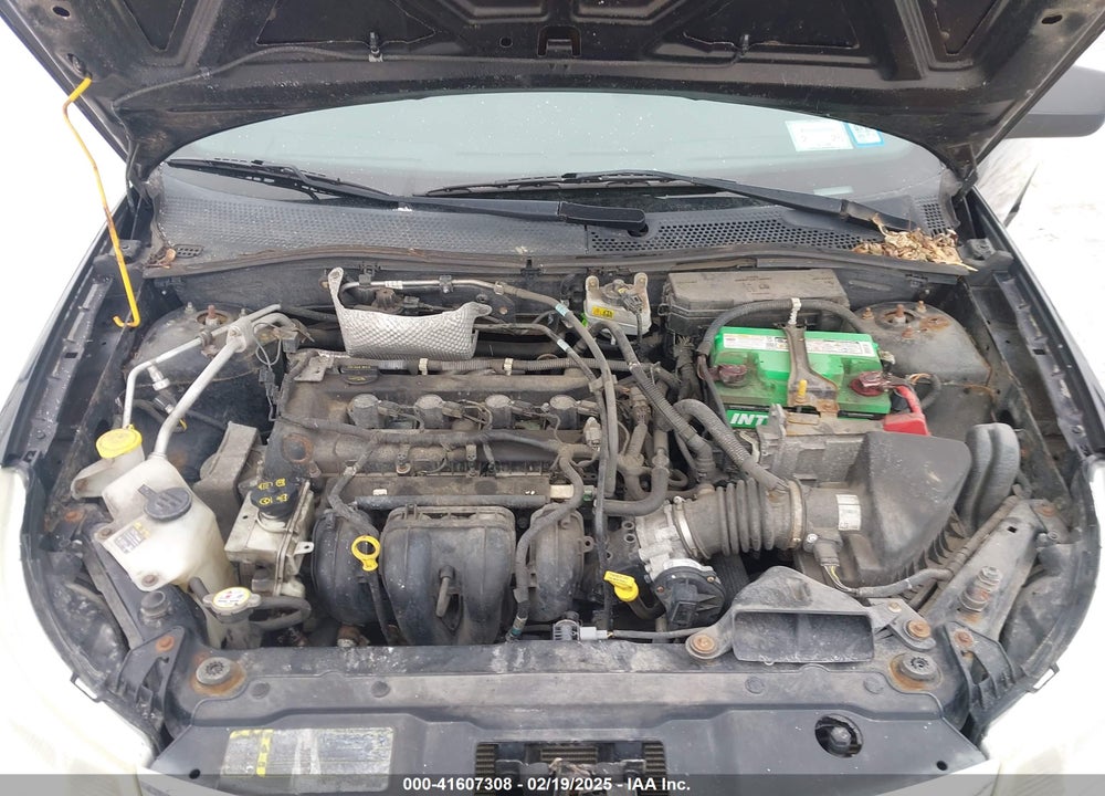 2011 FORD FOCUS SE VIN: 1FAHP3FN3BW176422
