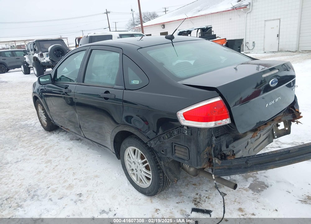 2011 FORD FOCUS SE VIN: 1FAHP3FN3BW176422