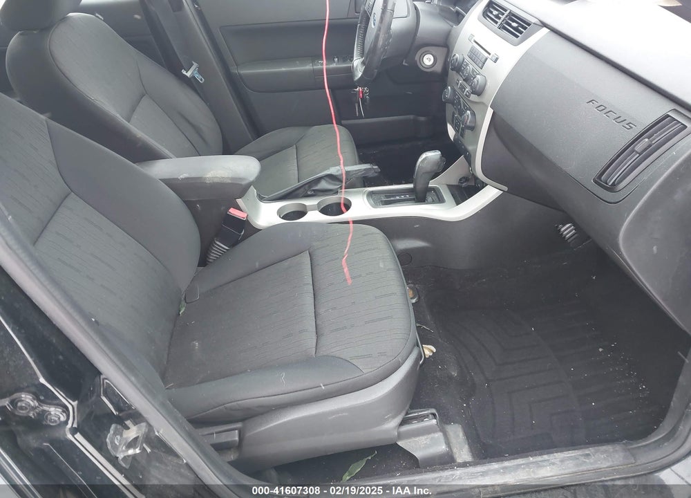 2011 FORD FOCUS SE VIN: 1FAHP3FN3BW176422
