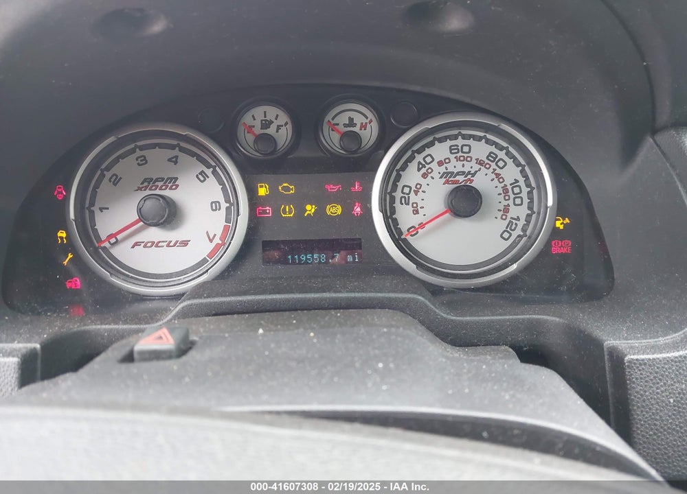 2011 FORD FOCUS SE VIN: 1FAHP3FN3BW176422