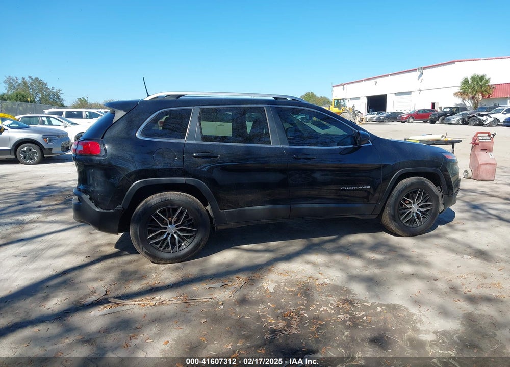2017 JEEP CHEROKEE LATITUDE 4X4 VIN: 1C4PJMCB4HW575601