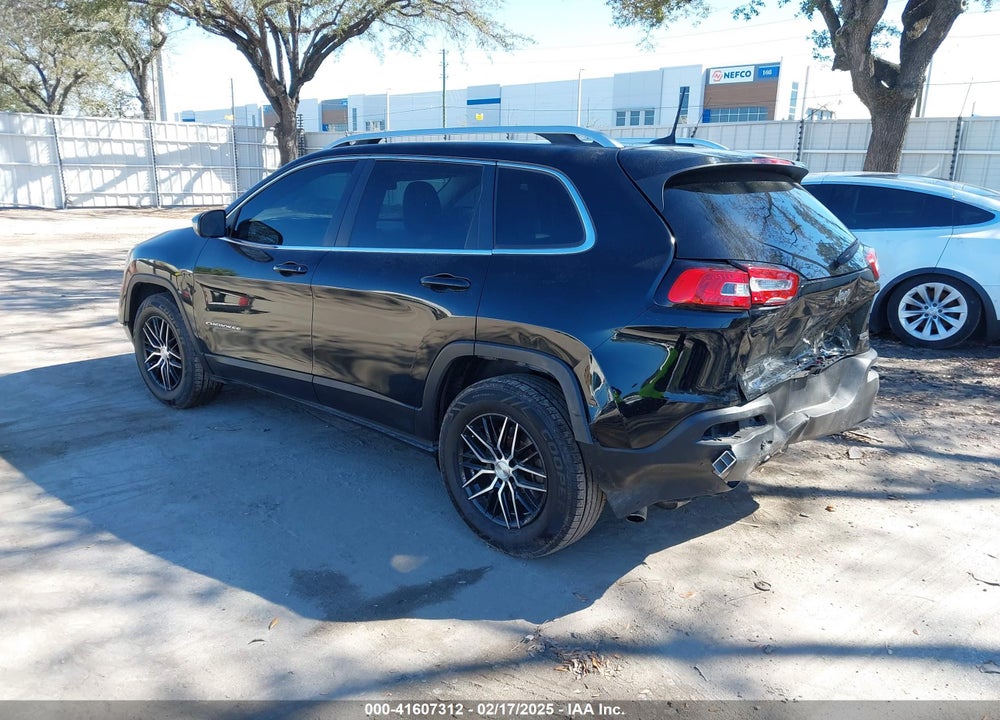 2017 JEEP CHEROKEE LATITUDE 4X4 VIN: 1C4PJMCB4HW575601