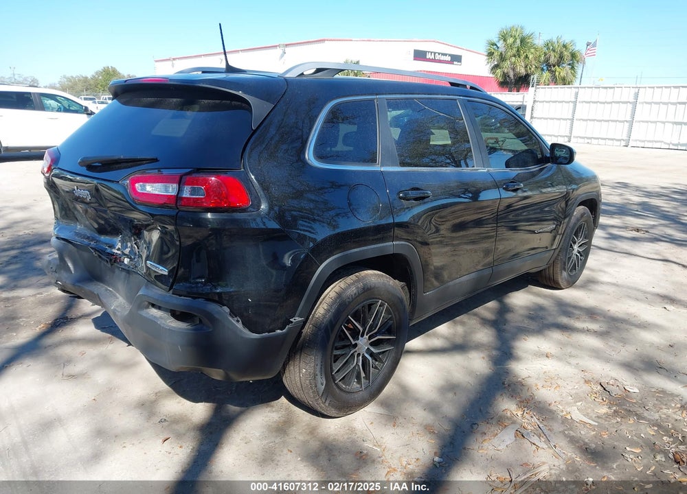2017 JEEP CHEROKEE LATITUDE 4X4 VIN: 1C4PJMCB4HW575601