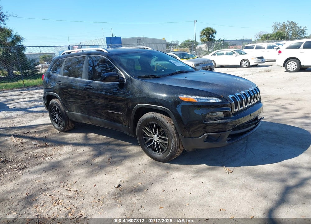 2017 JEEP CHEROKEE LATITUDE 4X4 VIN: 1C4PJMCB4HW575601