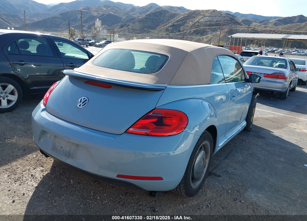 2013 VOLKSWAGEN BEETLE VIN: 3VW5P7AT5DM810713