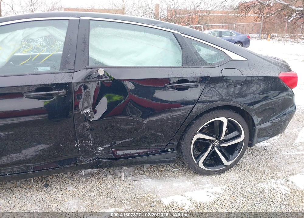 2019 HONDA ACCORD VIN: 1HGCV1F31KA171814
