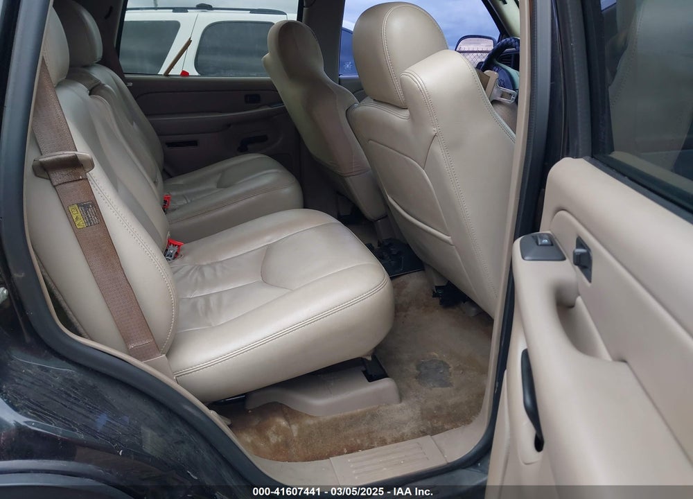 2005 CHEVROLET TAHOE VIN: 1GNEC13T45R181817