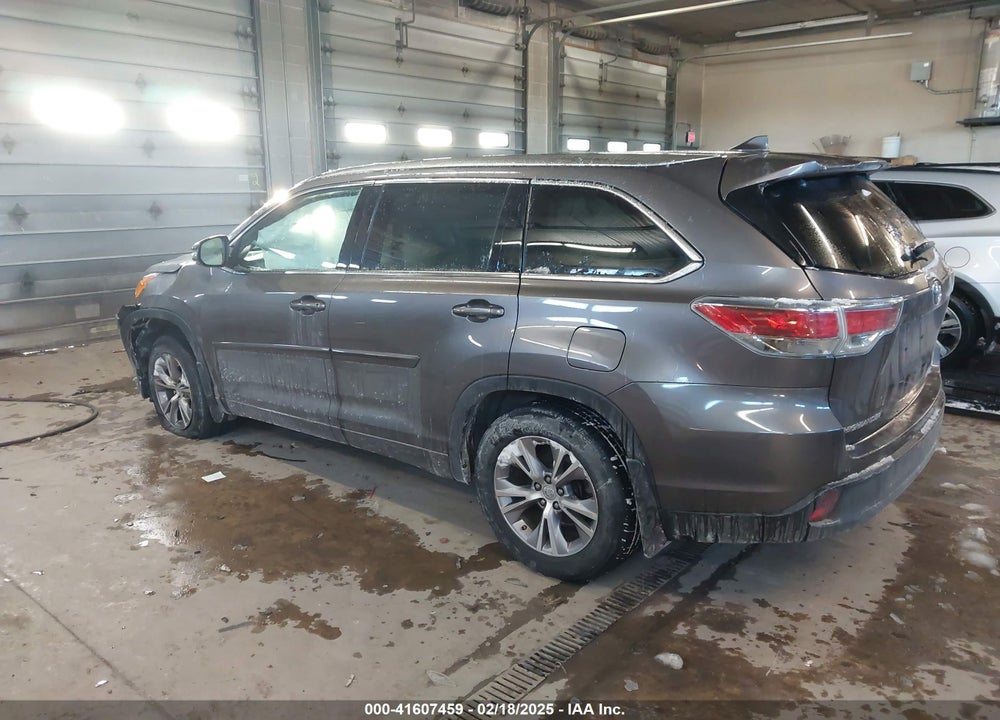 2014 TOYOTA HIGHLANDER XLE V6 VIN: 5TDJKRFH6ES066010