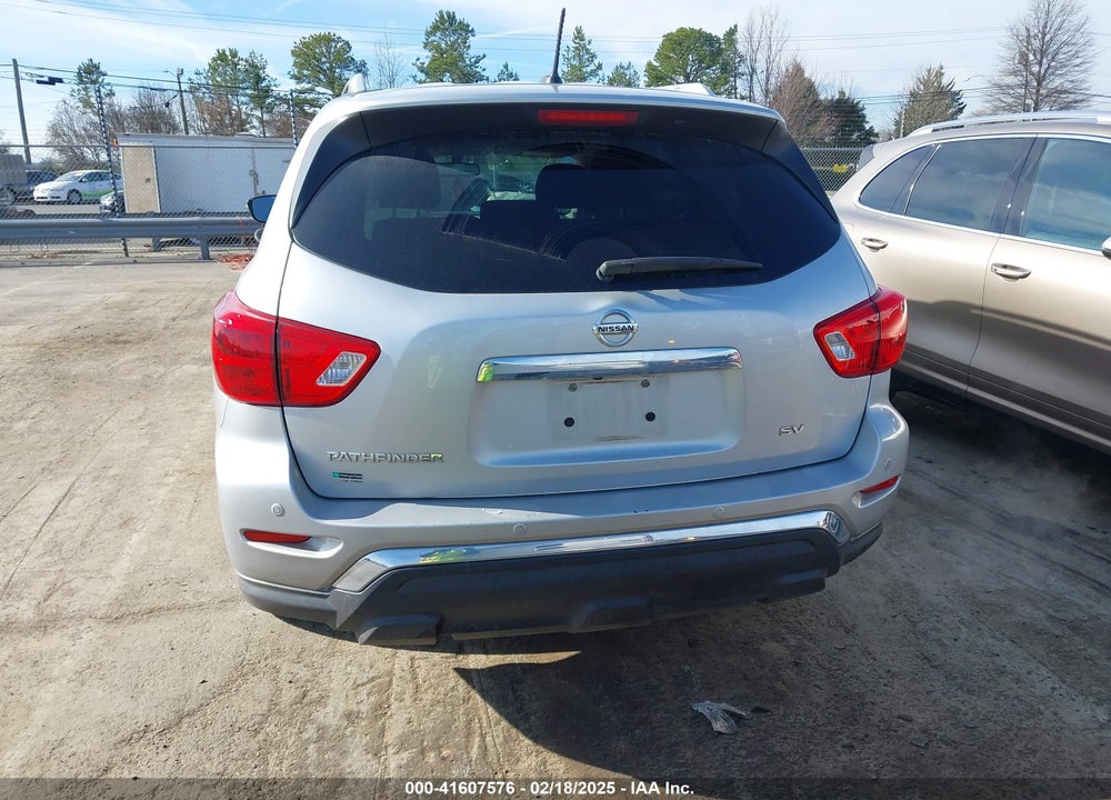 2018 NISSAN PATHFINDER VIN: 5N1DR2MN9JC643810
