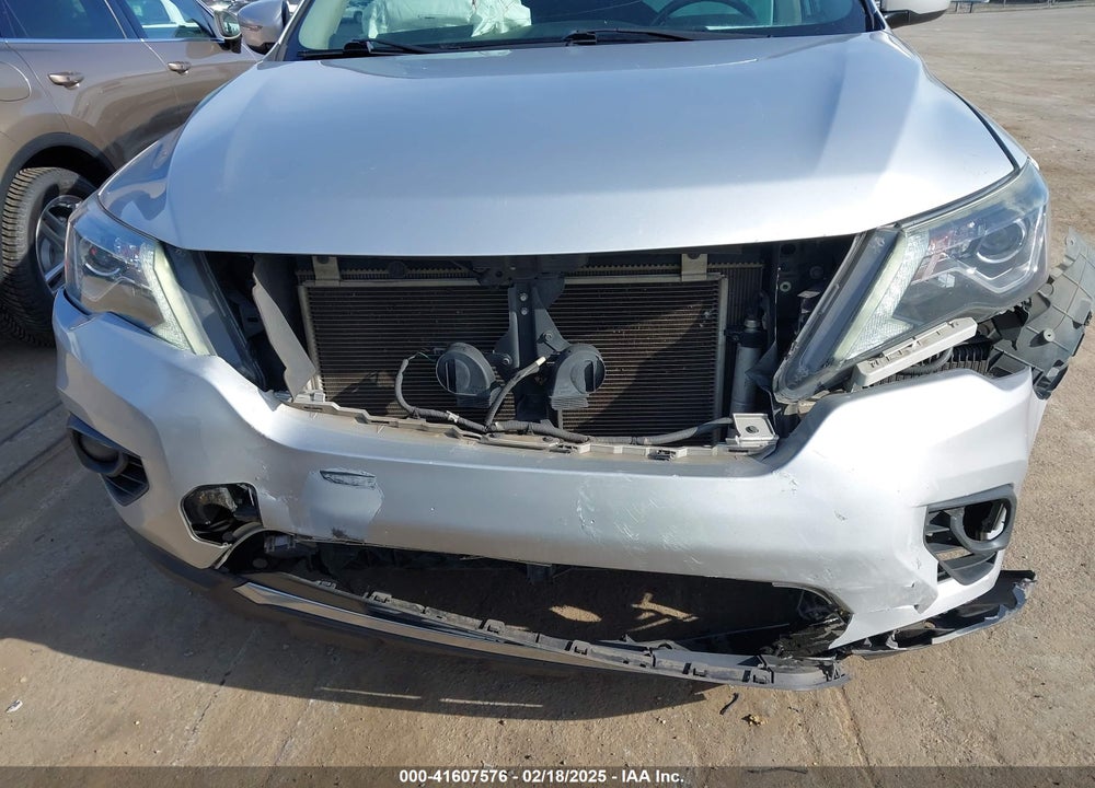 2018 NISSAN PATHFINDER VIN: 5N1DR2MN9JC643810