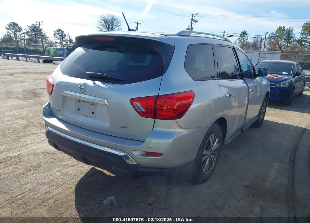 2018 NISSAN PATHFINDER VIN: 5N1DR2MN9JC643810
