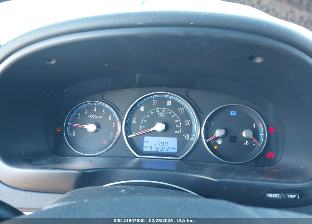 2009 HYUNDAI SANTA FE GLS VIN: 5NMSG73DX9H259989