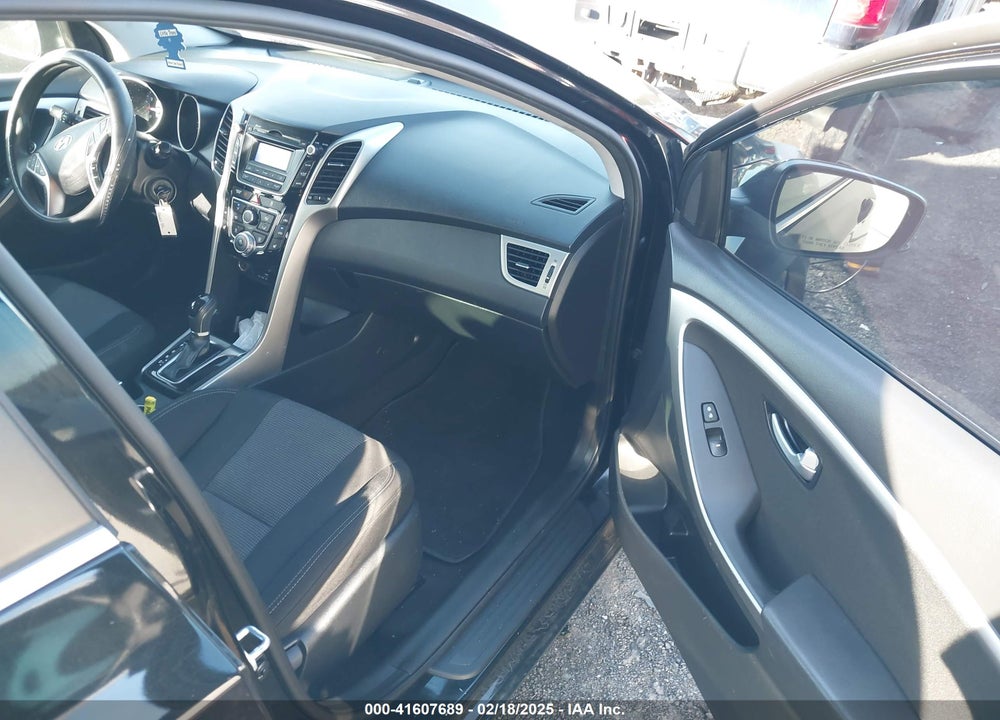 2014 HYUNDAI ELANTRA GT VIN: KMHD35LH0EU234643