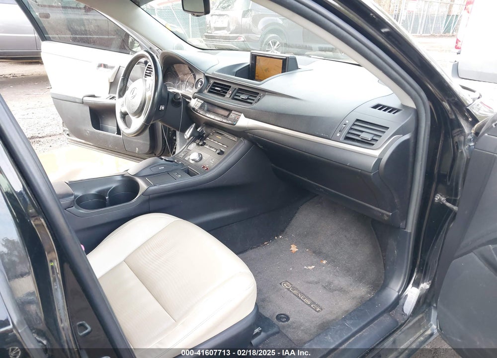 2011 LEXUS CT 200H PREMIUM VIN: JTHKD5BH0B2020073